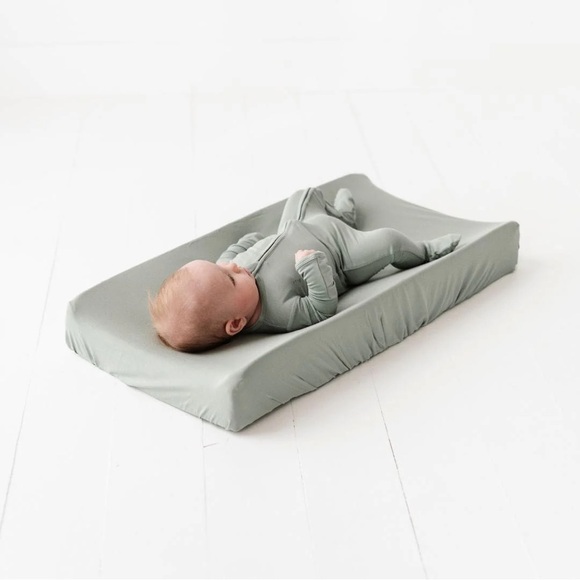 Bums & Roses Eucalyptus Footie - Picture 6 of 17